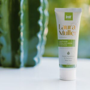 Lubrificante íntimo com ácido hialurônico e aroma de Verbena by Laura Muller 50g